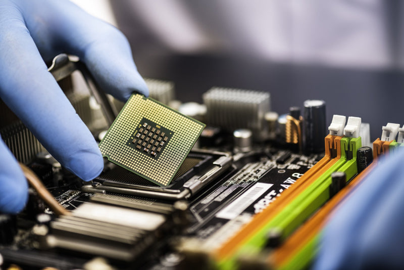 Dell y HP aceptan que la escasez de chips afectará su producción