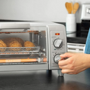Horno tostador con freidora de aire Black & Decker 4 rebanadas TO1785SG-LA